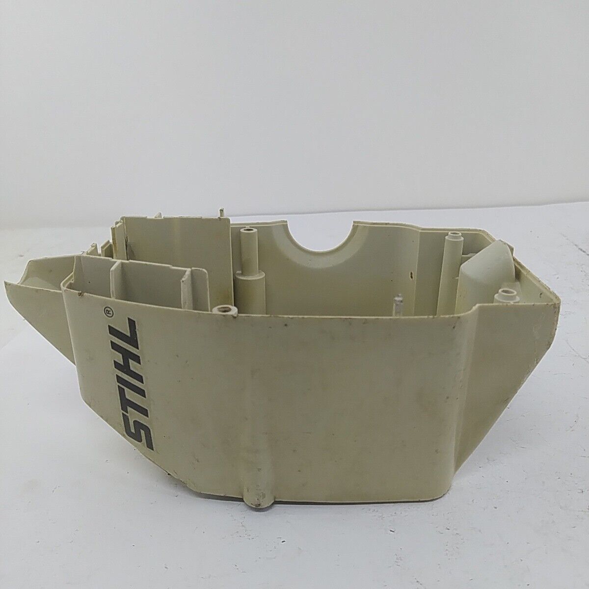 Ricambio usato COPERCHIO COPRI MOTORE cilindro decespugliatore STIHL FS 44