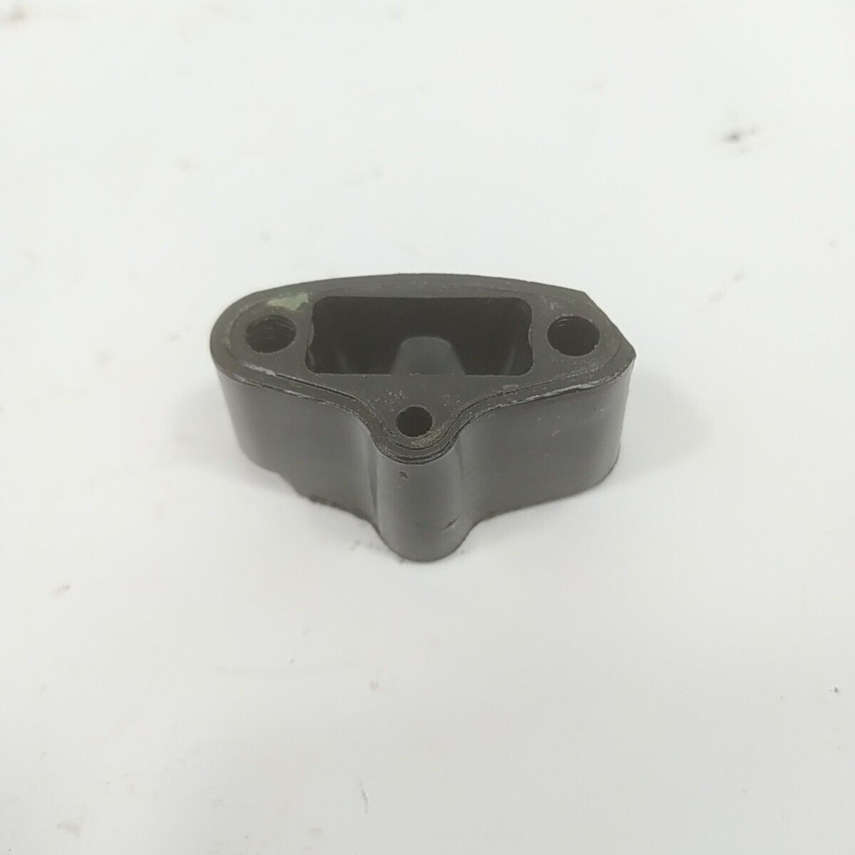 ricambio usato FLANGIA RACCORDO CARBURATORE per motosega castor ALPINA PROF 45