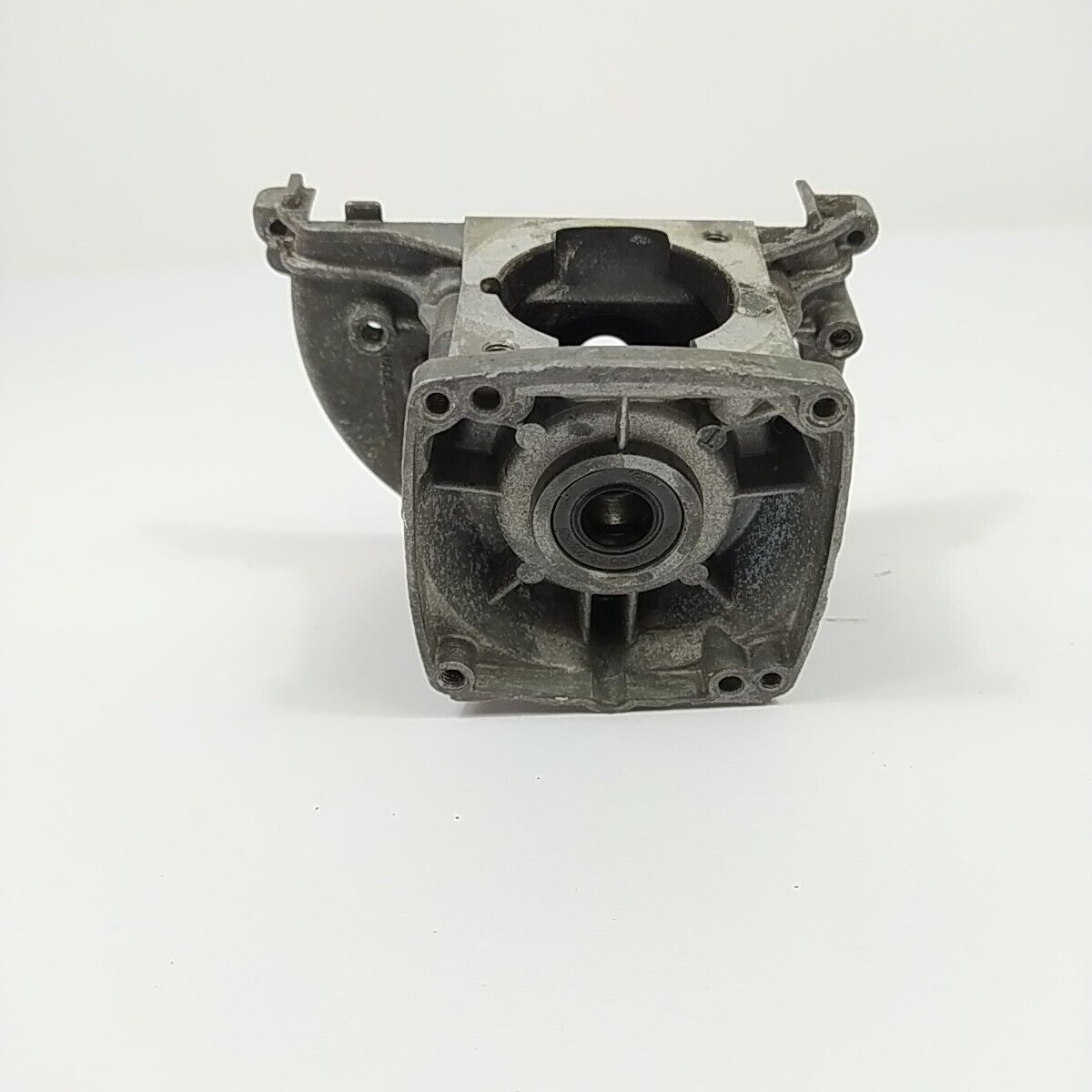 CARTER BASAMENTO ALBERO MOTORE per decespugliatore ECHO SRM 2455 ricambi usati