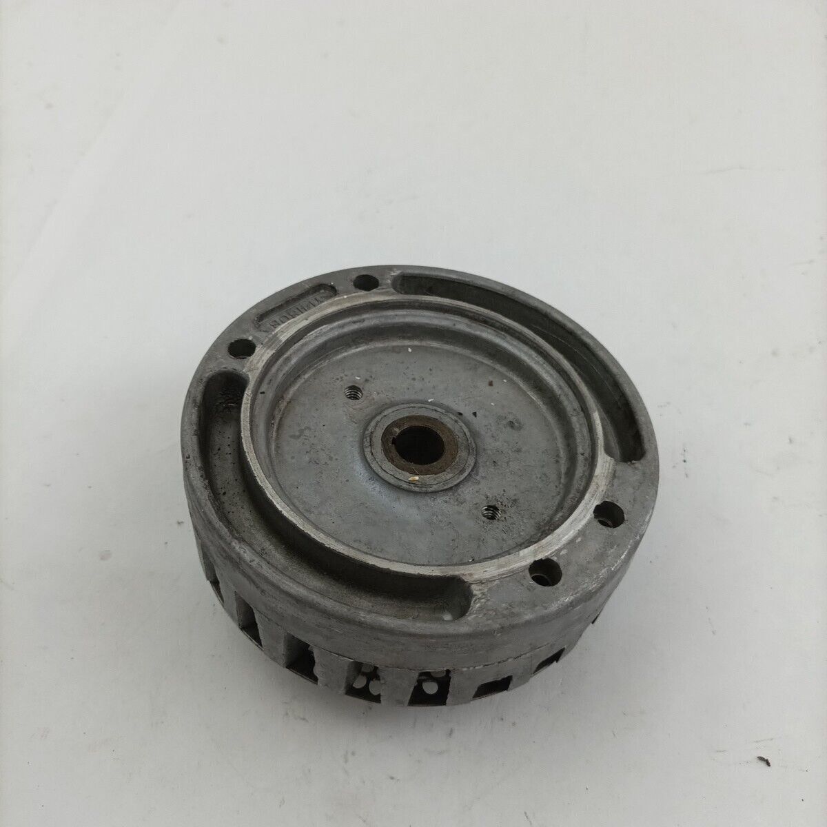 Ricambio VOLANO MAGNETICO DI AVVIAMENTO starter MOTOSEGA HOMELITE XL - 12 usato