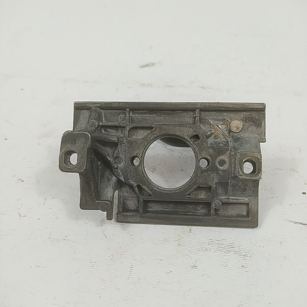 Ricambio FLANGIA RACCORDO CARBURATORE ORIGINALE per motosega CASTOR CP 700 usato