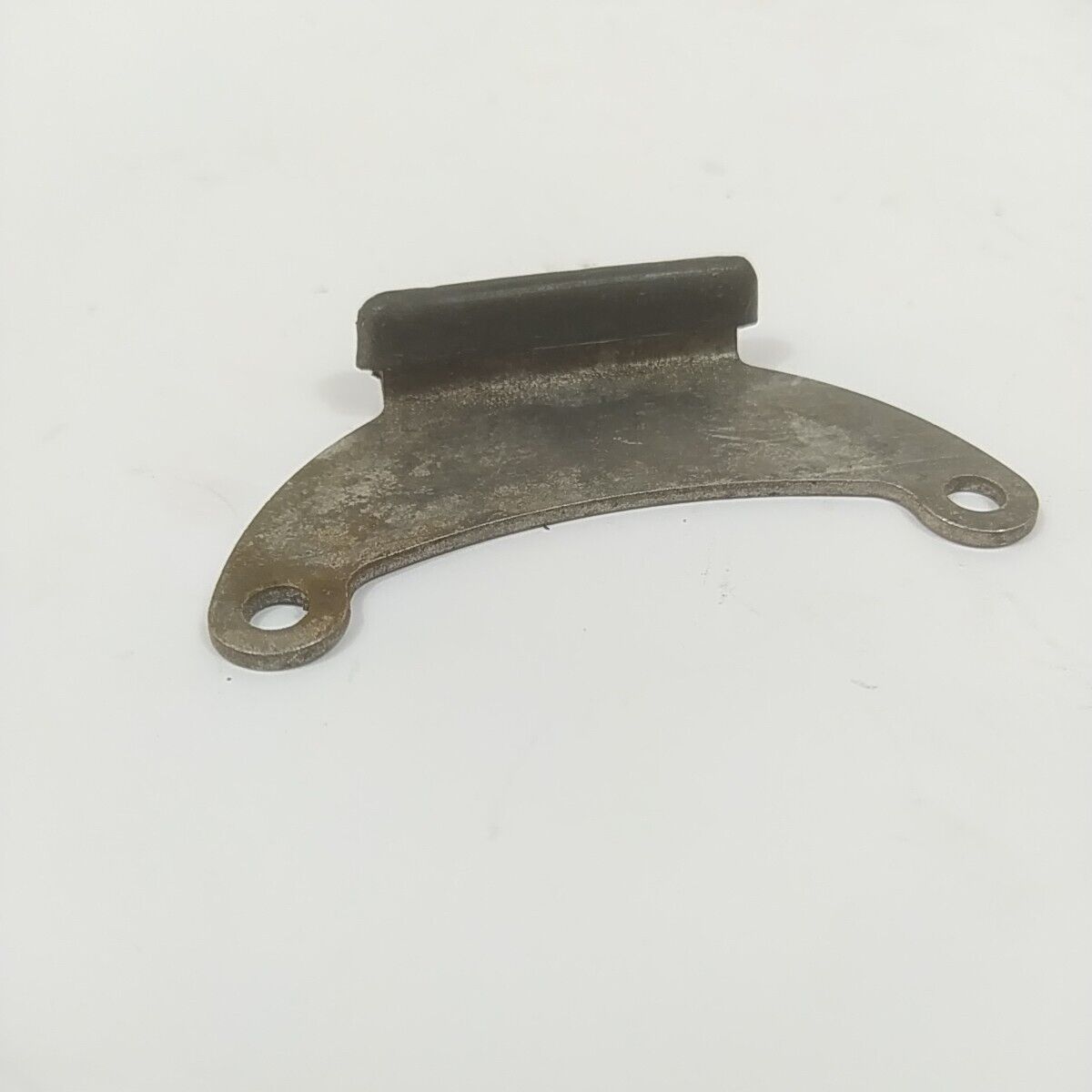 Ricambio STAFFA SERBATOIO CARBURANTE usato per decespugliatore MITSUBISHI TL 52