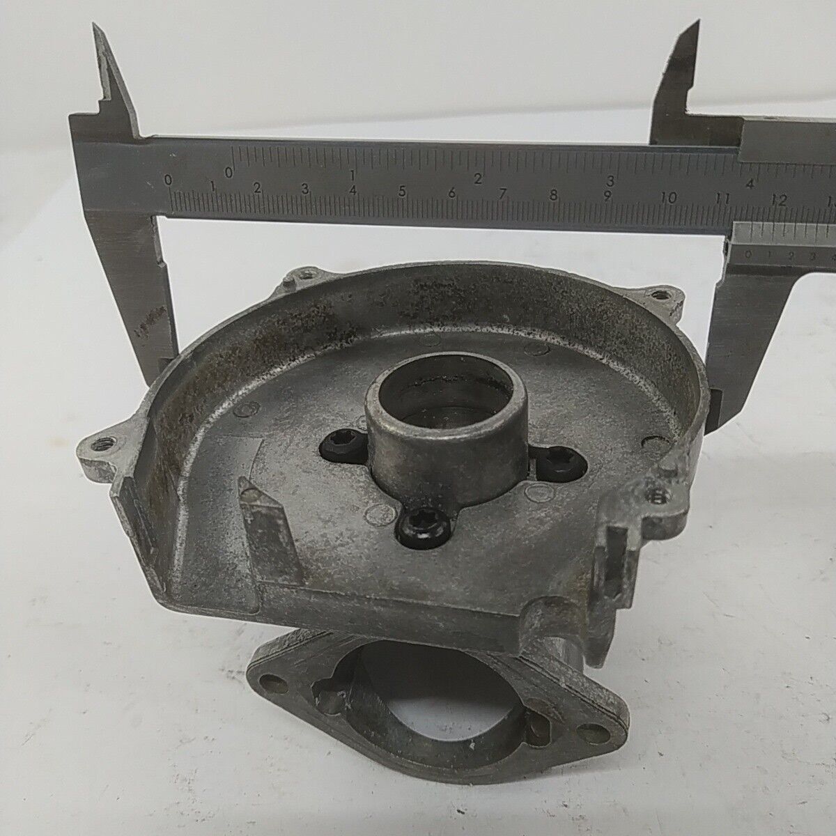 Ricambio usato CARTER BASAMENTO MOTORE cilindro per decespugliatore STIHL FS 44