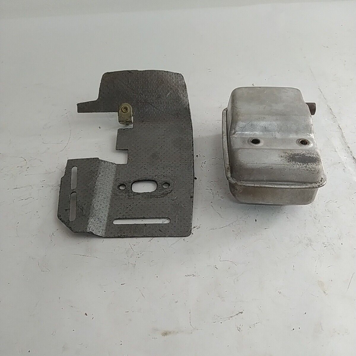 Ricambio MARMITTA SILENZIATORE scarico usato per decespugliatore MARUYAMA 420 42