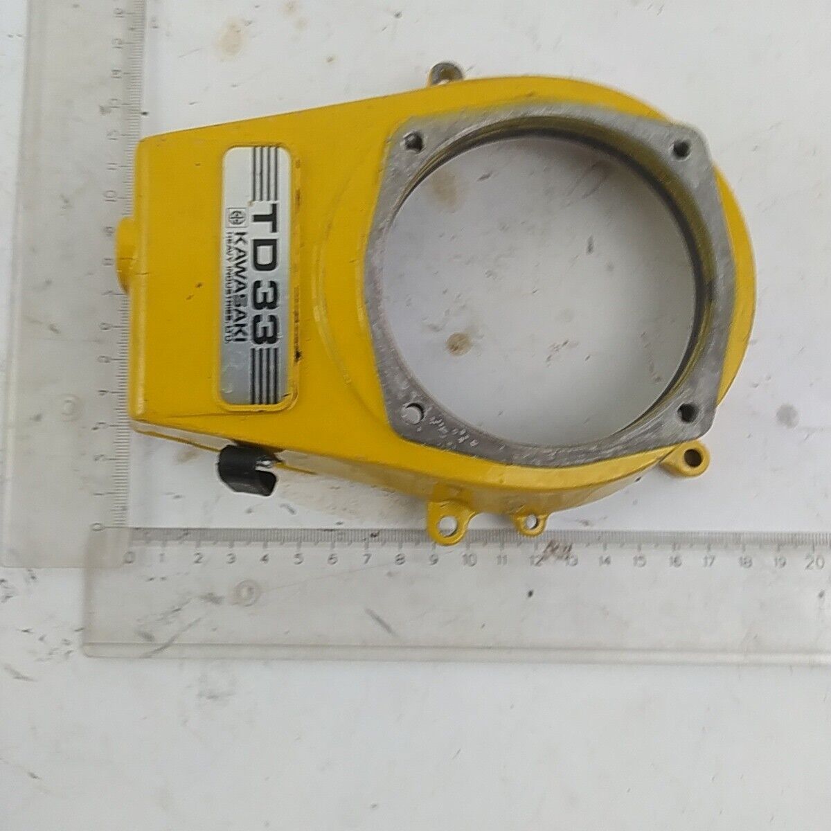 ricambio COPERCHIO VOLANO di accensione usato per decespugliatore KAWASAKI TD 33