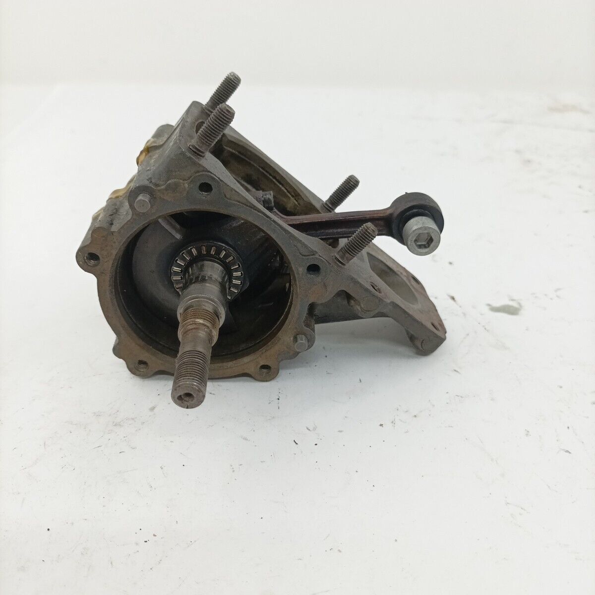 Ricambi CARTER BASAMENTO ALBERO MOTORE Originali Usati MOTOSEGA HOMELITE XL - 12