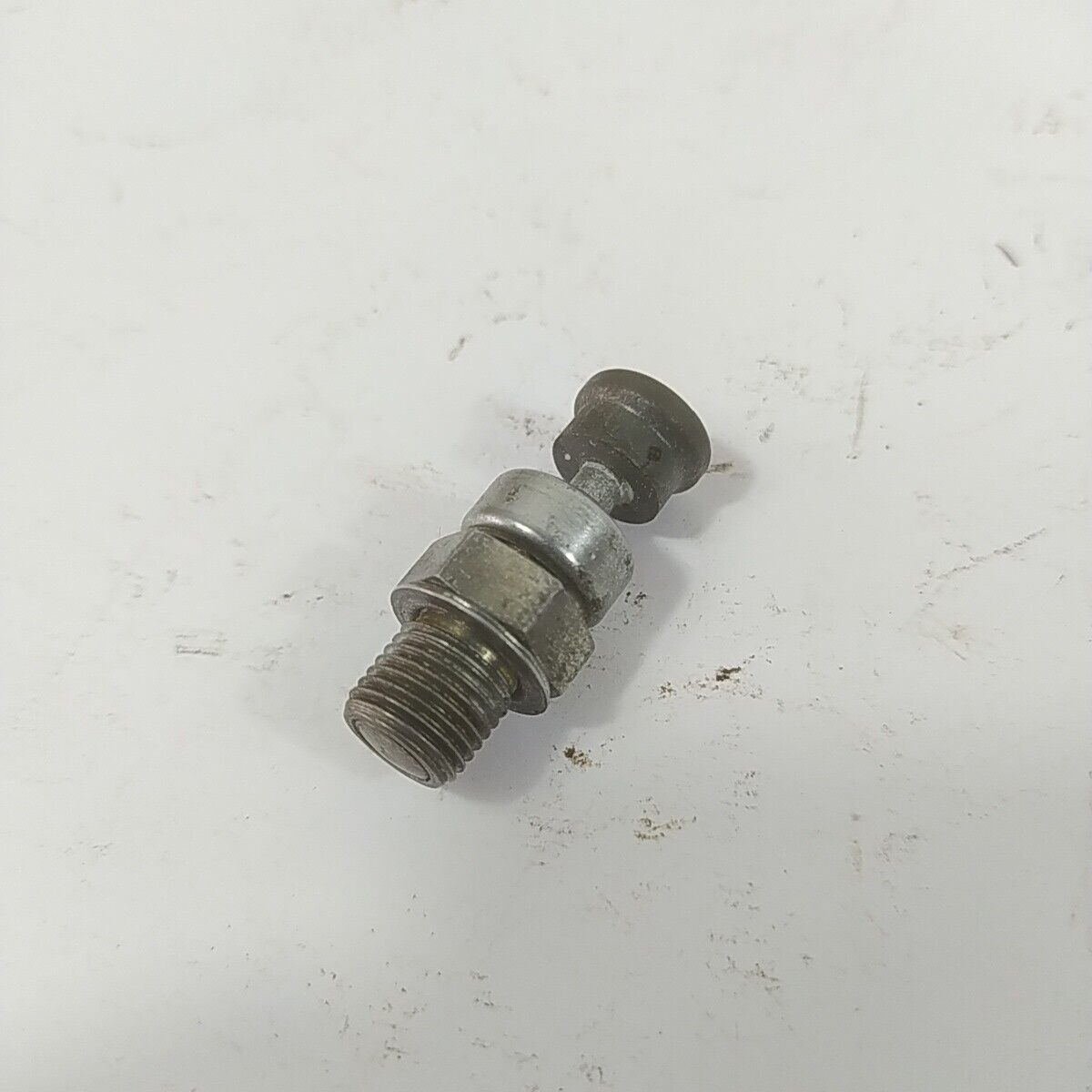VALVOLA DI DECOMPRESSIONE CILINDRO per motosega OLEO MAC GS 440 ricambi usati
