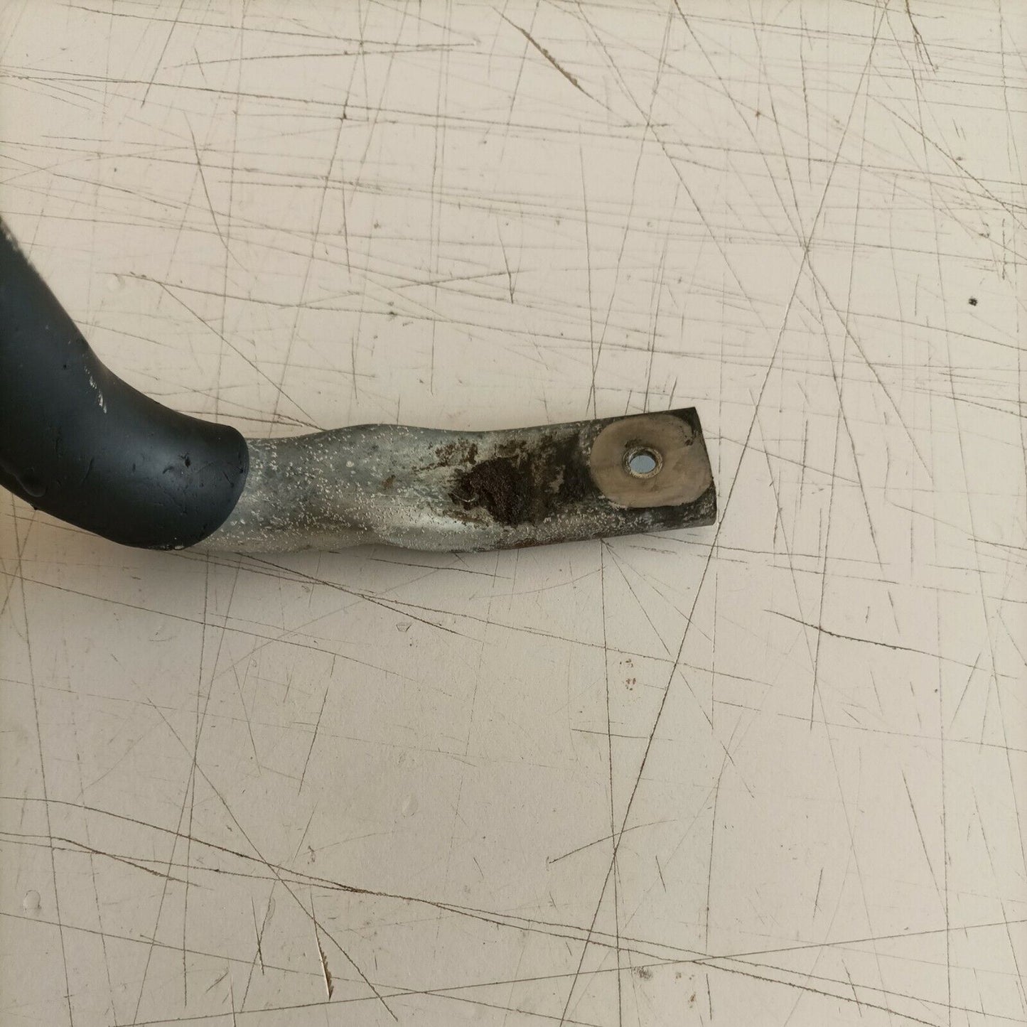 IMPUGNATURA MANIGLIA superiore PER MOTOSEGA MCCULLOCH PM 484 ricambi usati