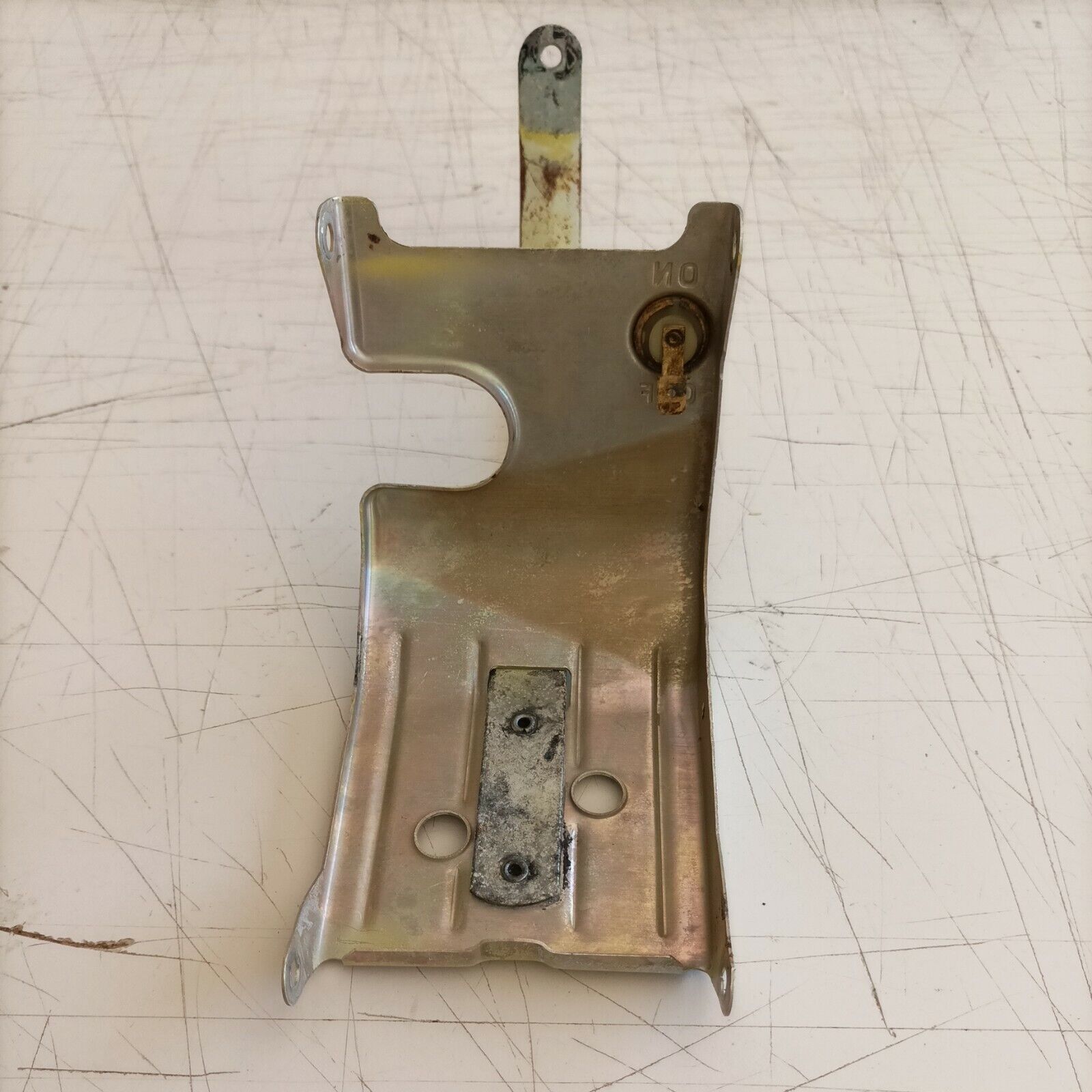 IMPUGNATURA manico inferiore PER MOTOSEGA PIONEER EASY ARC START P20 usato