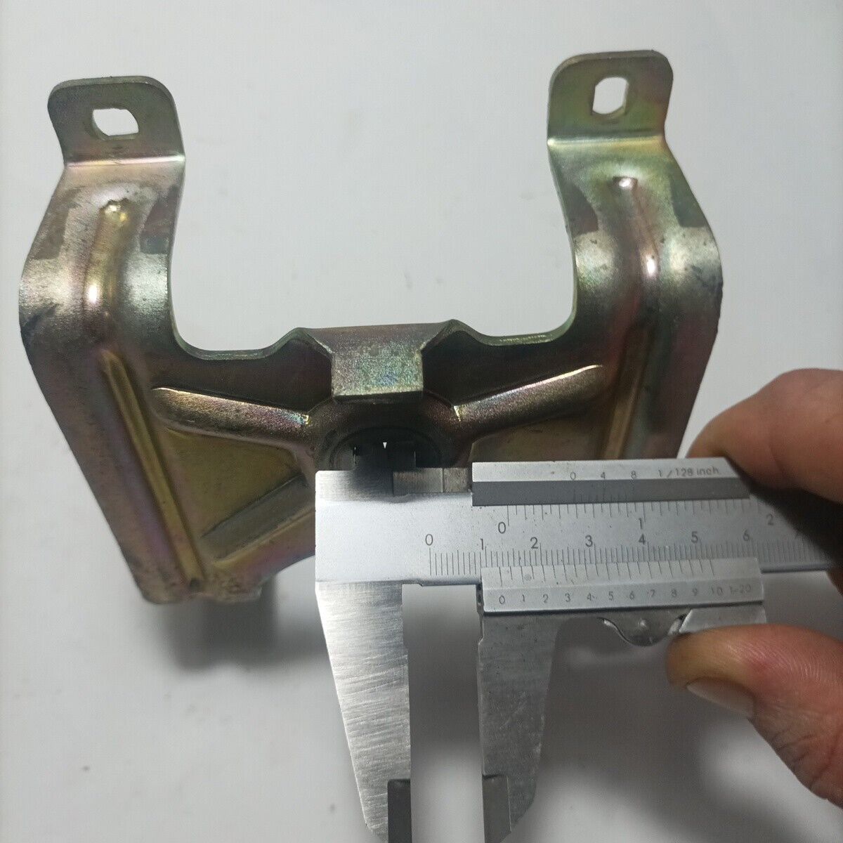 Ricambio usato per DECESPUGLIATORE EFCO oleomac KING 26 za STAFFA MOTORE a zaino