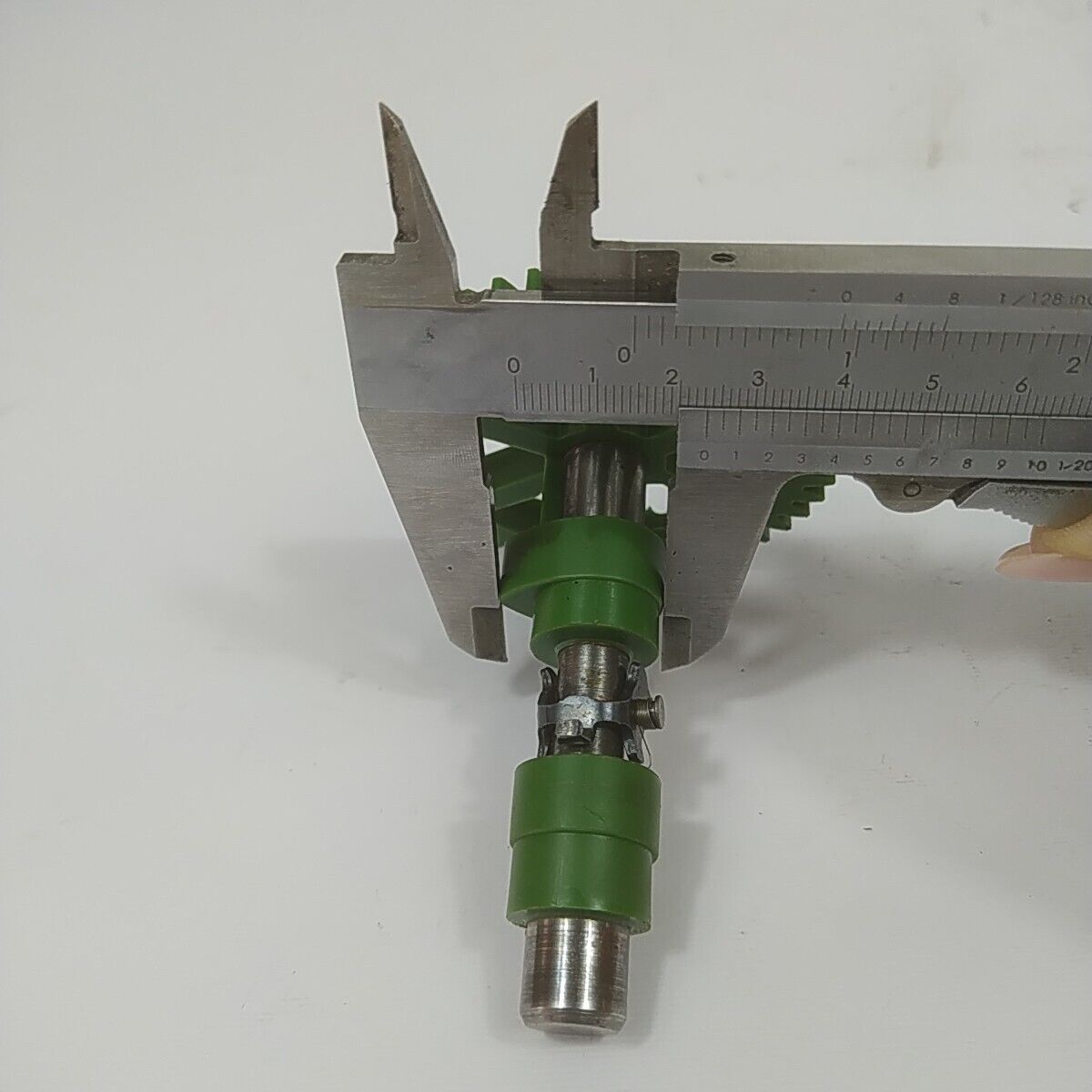 Ricambio ALBERO A CAMME MOTORE per tosaerba Briggs & Stratton 675 EXi usato