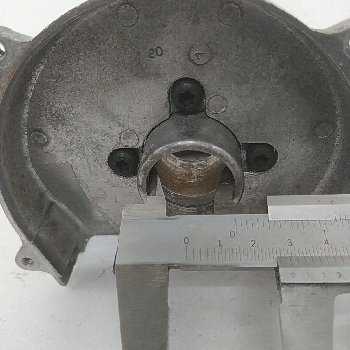 Ricambio usato CARTER BASAMENTO MOTORE cilindro per decespugliatore STIHL FS 44