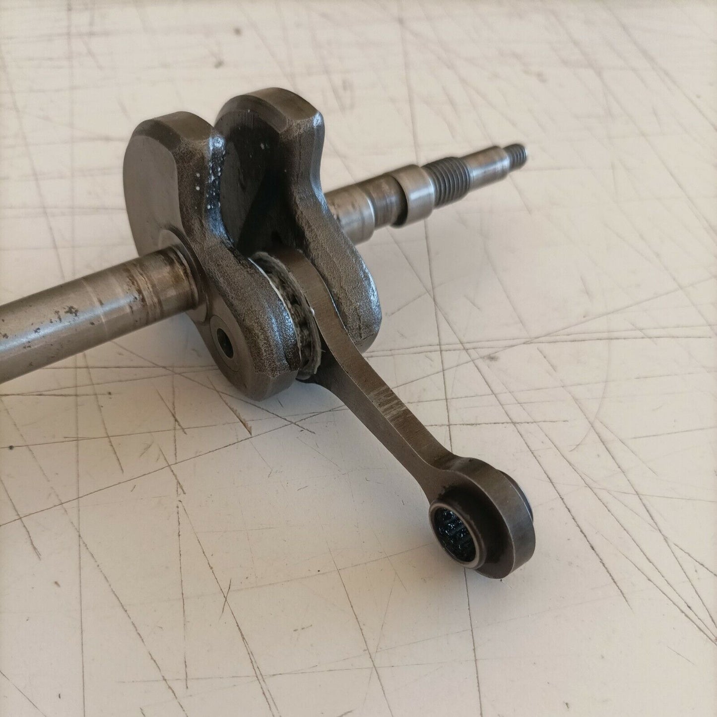ALBERO MOTORE originale PER MOTOSEGA EFCO 134 ricambi usati