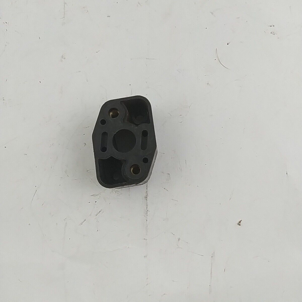 Ricambio COLLETTORE RACCORDO CARBURATORE usato per decespugliatore MARUYAMA 520