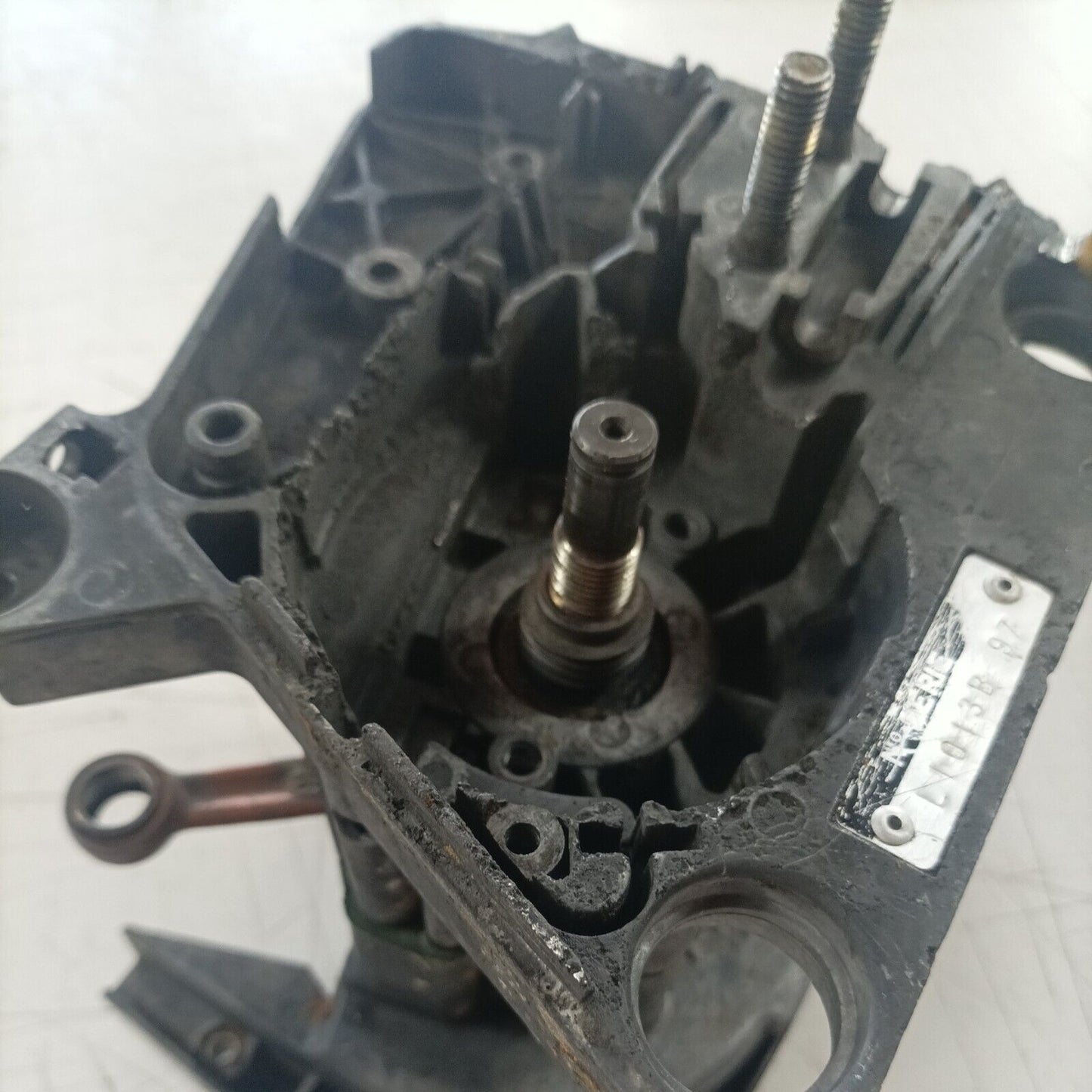 MOTOSEGA ALPINA P-400 ALBERO MOTORE E CARTER BASAMENTO CILINDRO COMPLETO