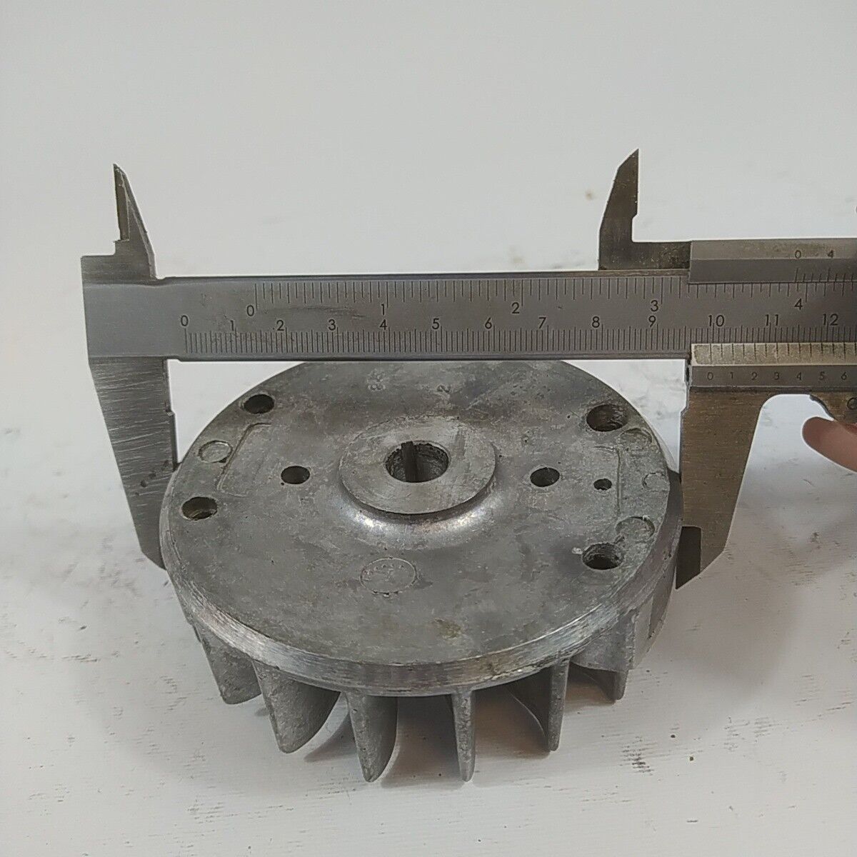 motosega CASTOR ALPINA 450 ricambio VOLANO MAGNETICO di avviamento start usato