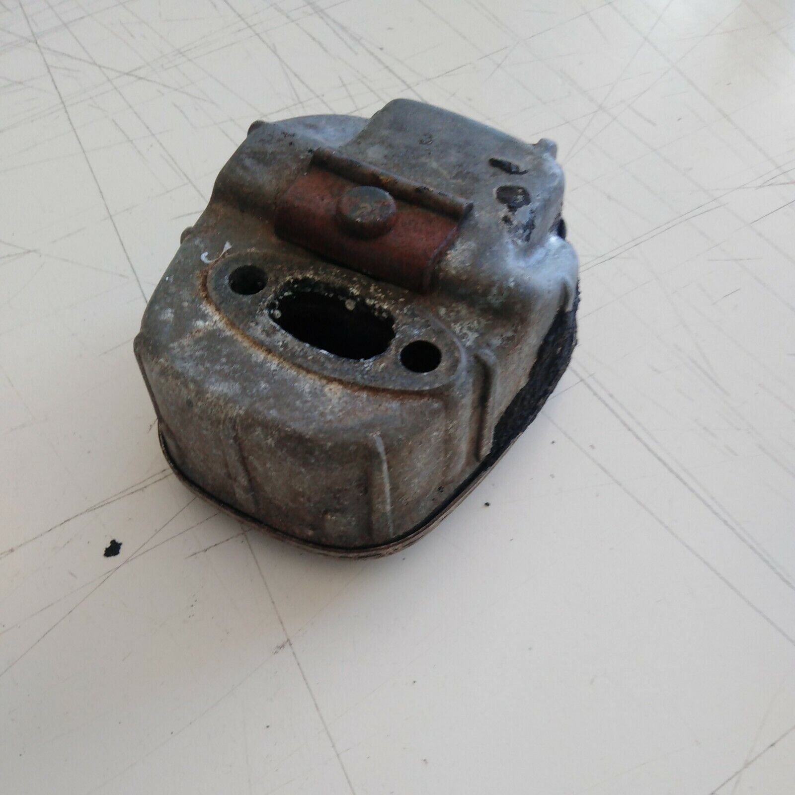 CASTOR TURBO 20  DECESPUGLIATORE MARMITTA TERMINALE SCARICO Ricambio usato