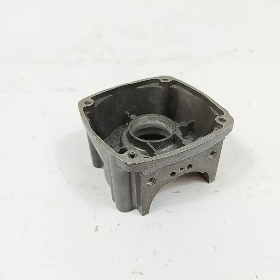 CARTER MOTORE basamento per decespugliatore ALPINA BJ 325 usati